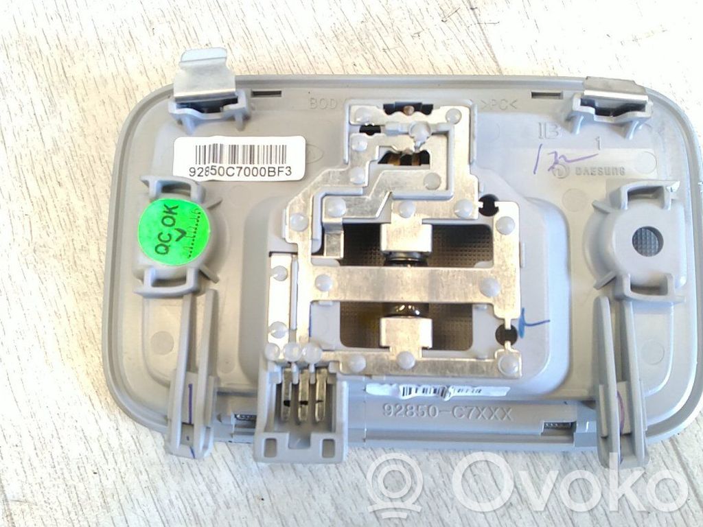 KIA Rio Luz del asiento delantero 