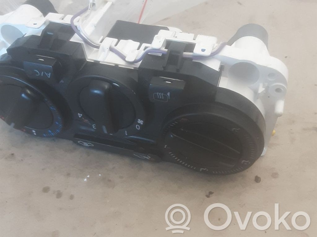 Nissan NV200 Unitate control climatizare 
