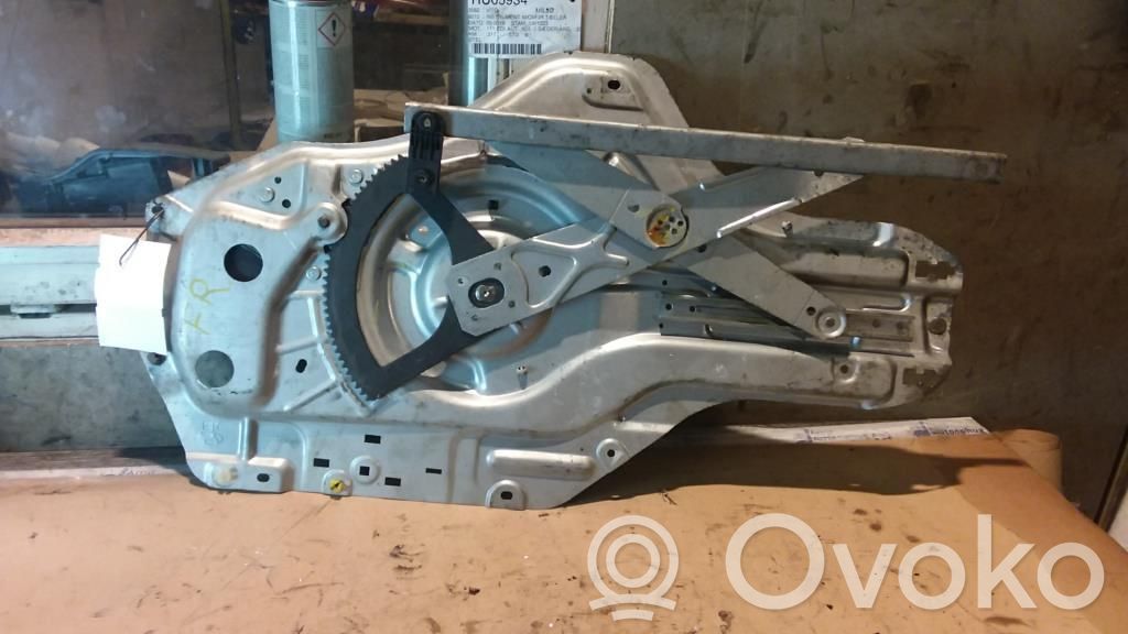 Hyundai Elantra Macara ușă față cu motor 