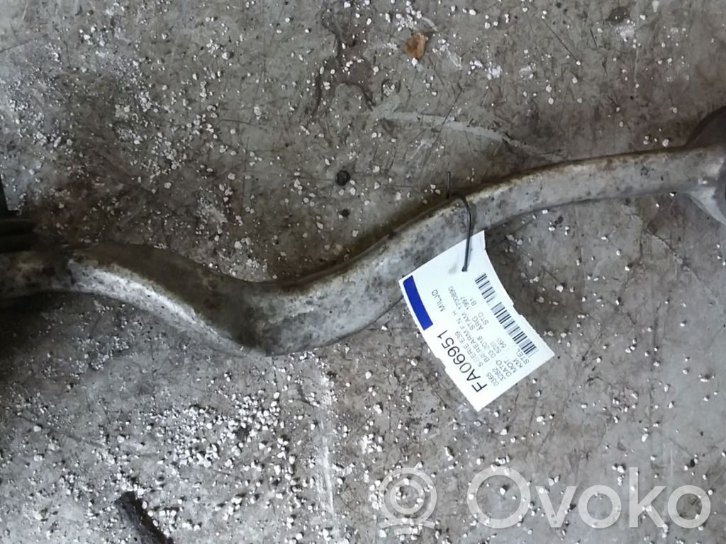 Querlenker Achsschenkel vorne