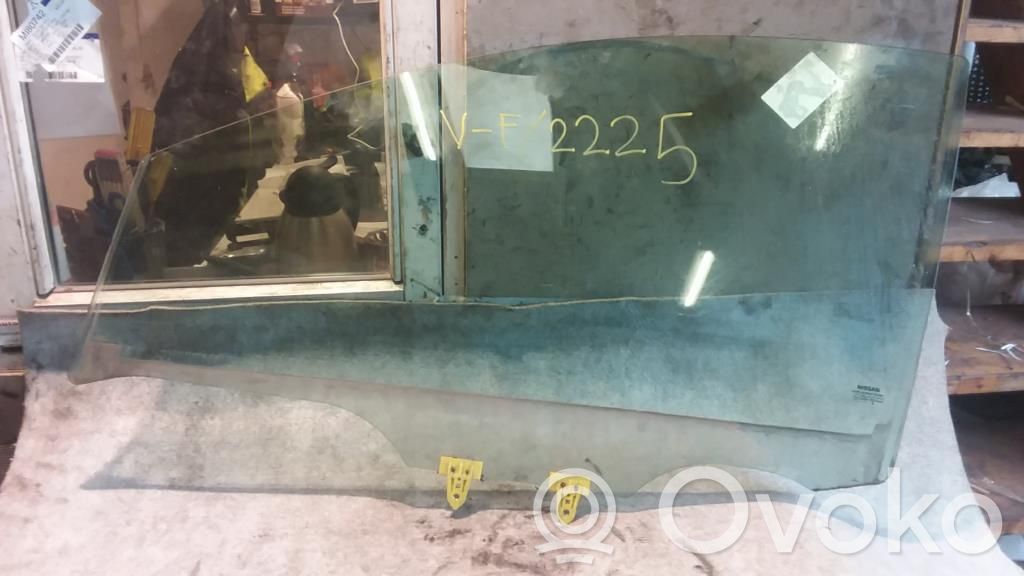 Nissan Note (E11) Geam ușă față patru uși 