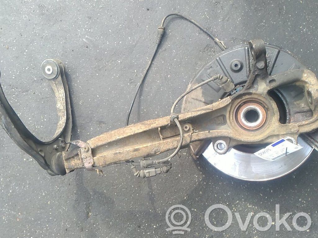Volkswagen Touareg I Fuzetă butuc roată față 