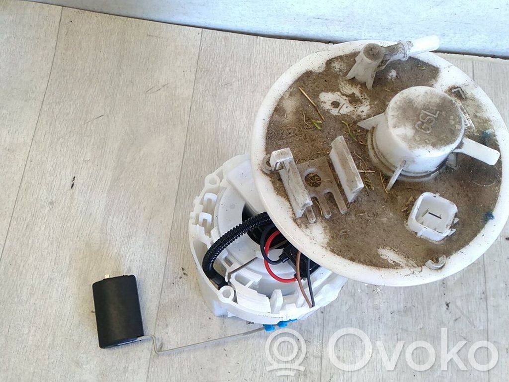 KIA Rio Pompa carburante immersa