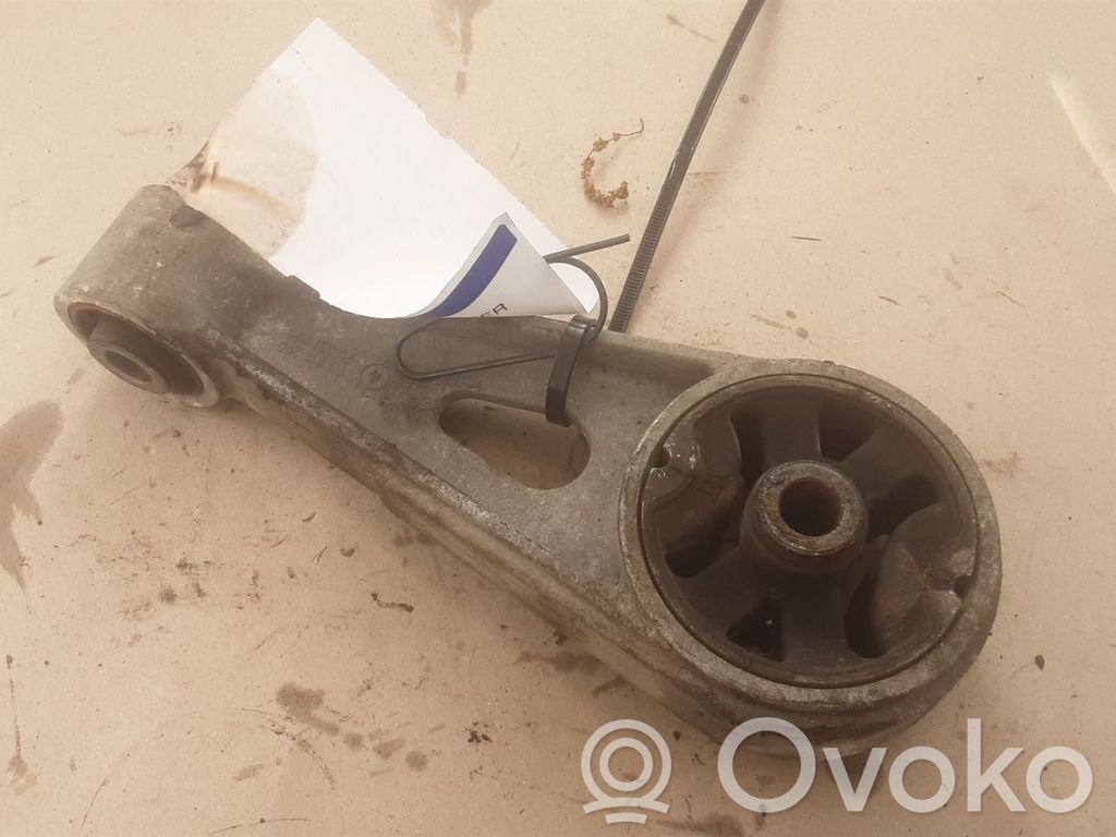 Engine mount bracket