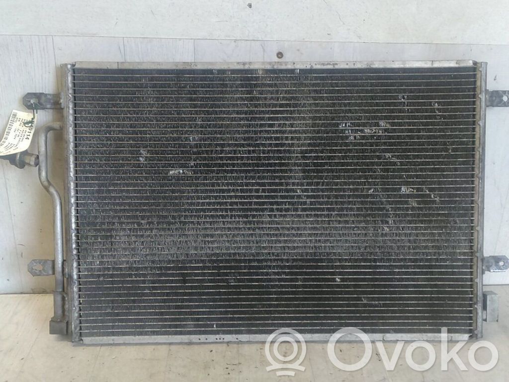 Audi A4 S4 B6 8E 8H Radiatore di raffreddamento A/C (condensatore) 