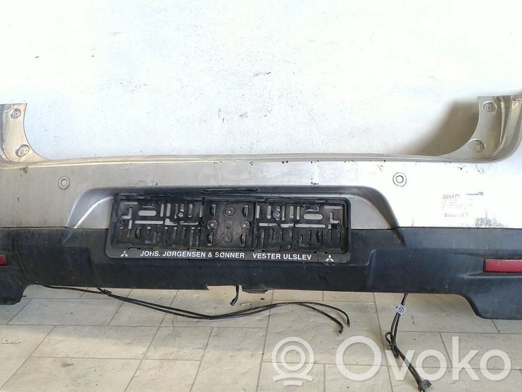 Mitsubishi Colt Parachoques 