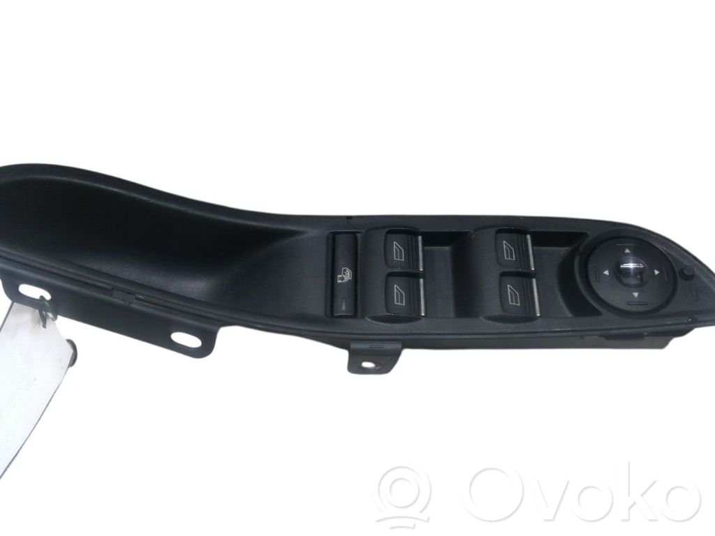 Ford Focus Electric window control switch 