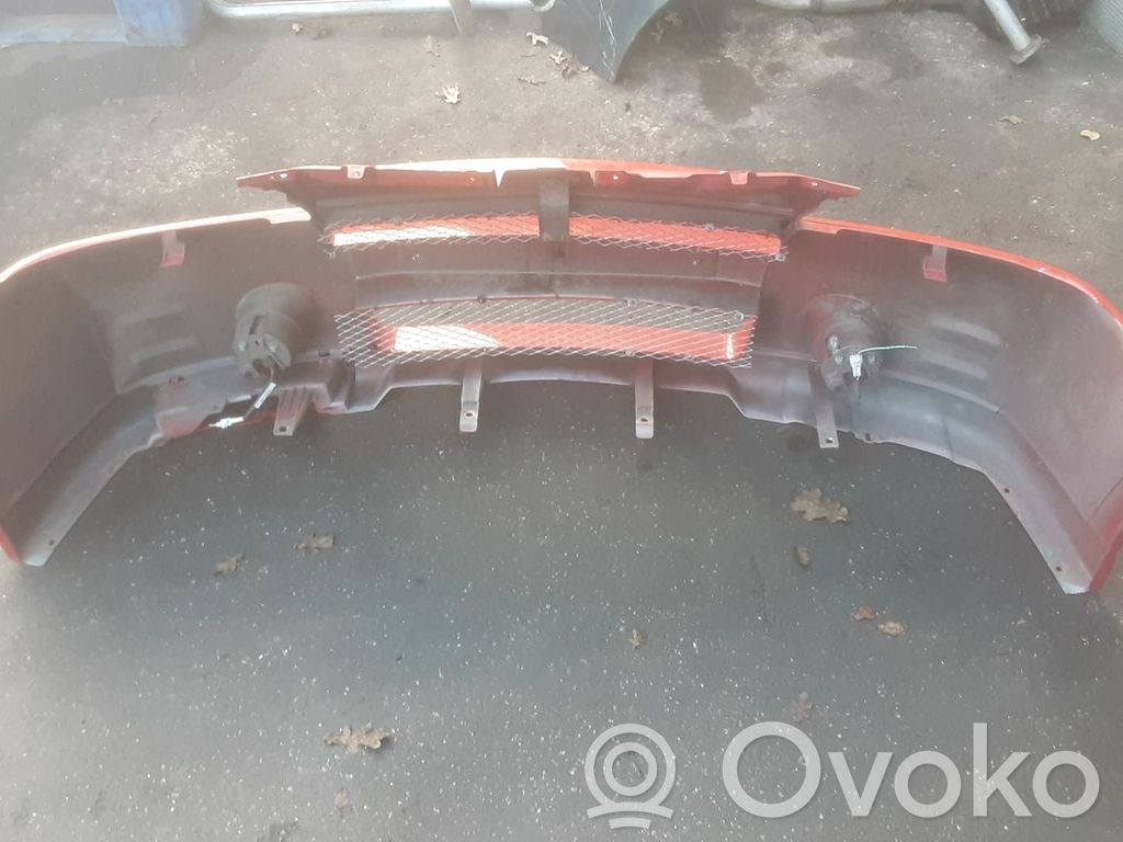 Suzuki Liana Zderzak przedni 