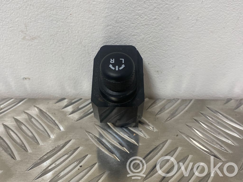 Suzuki Ignis Wing mirror switch 