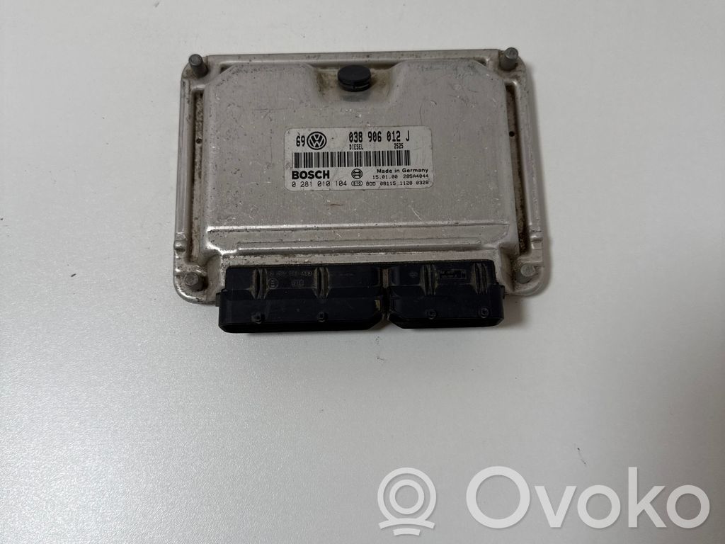 Volkswagen Golf IV Engine control unit/module 