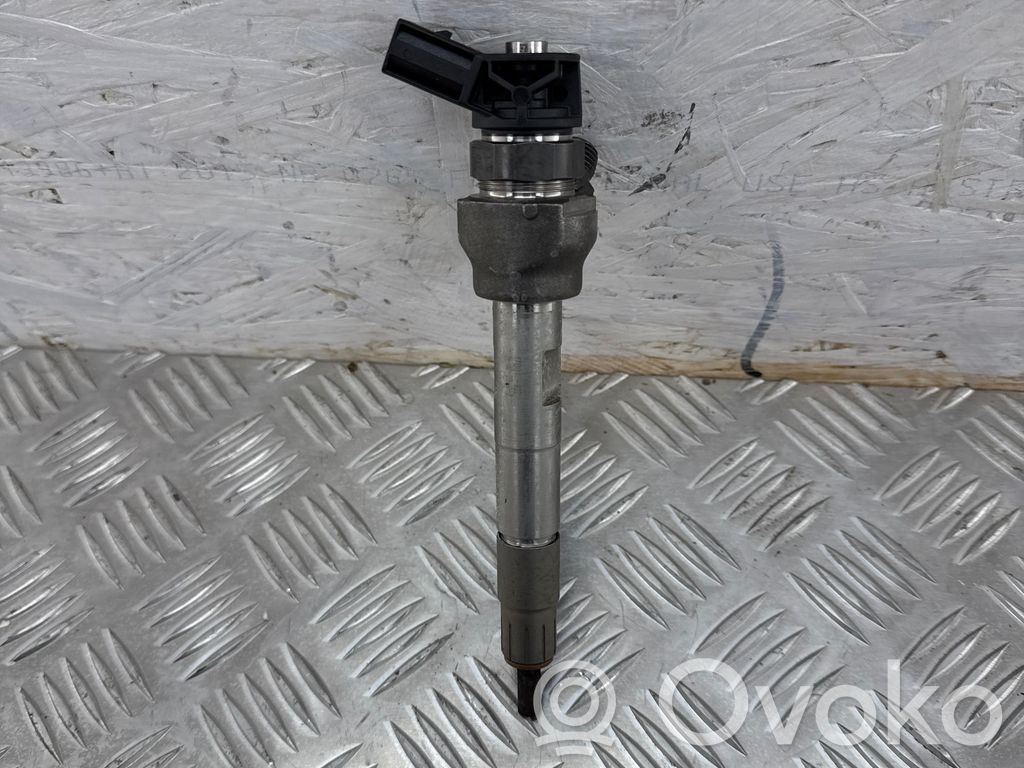 Inyector de combustible   8579236,0445111009