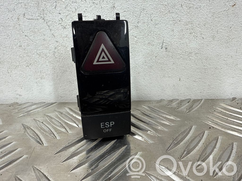 Mercedes-Benz C W204 Botón interruptor de luz de peligro 
