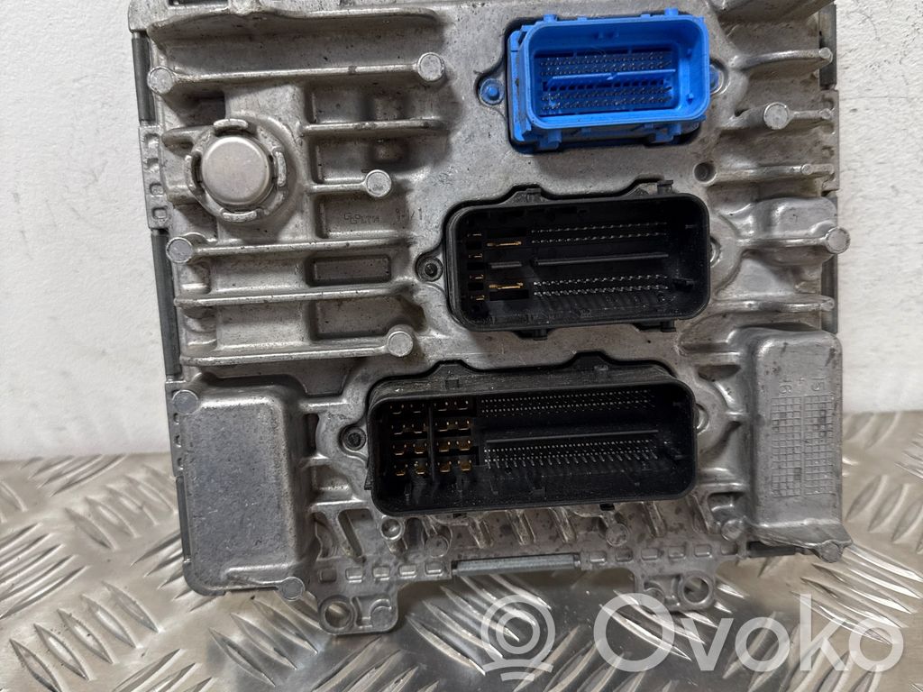 Opel Mokka Engine control unit/module 