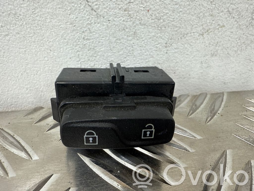 Volvo V70 Central locking switch button 