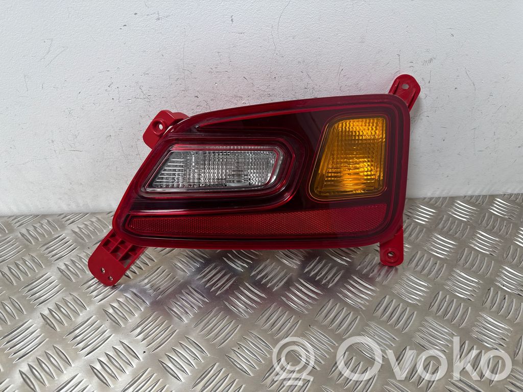 Lampa zderzaka tylnego   92406J90,16655,000102