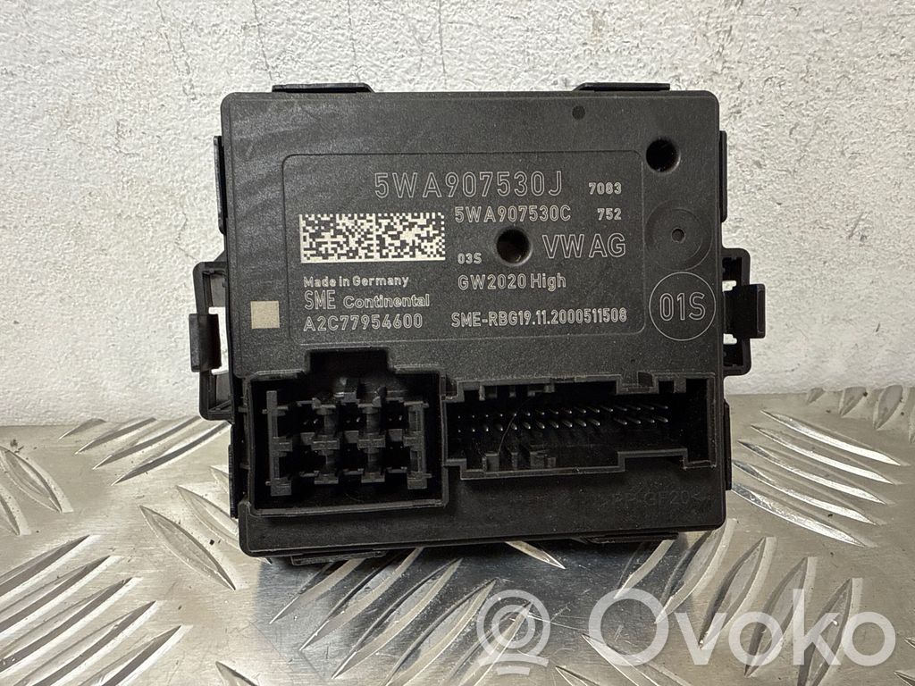 Volkswagen Golf VIII Gateway control module 