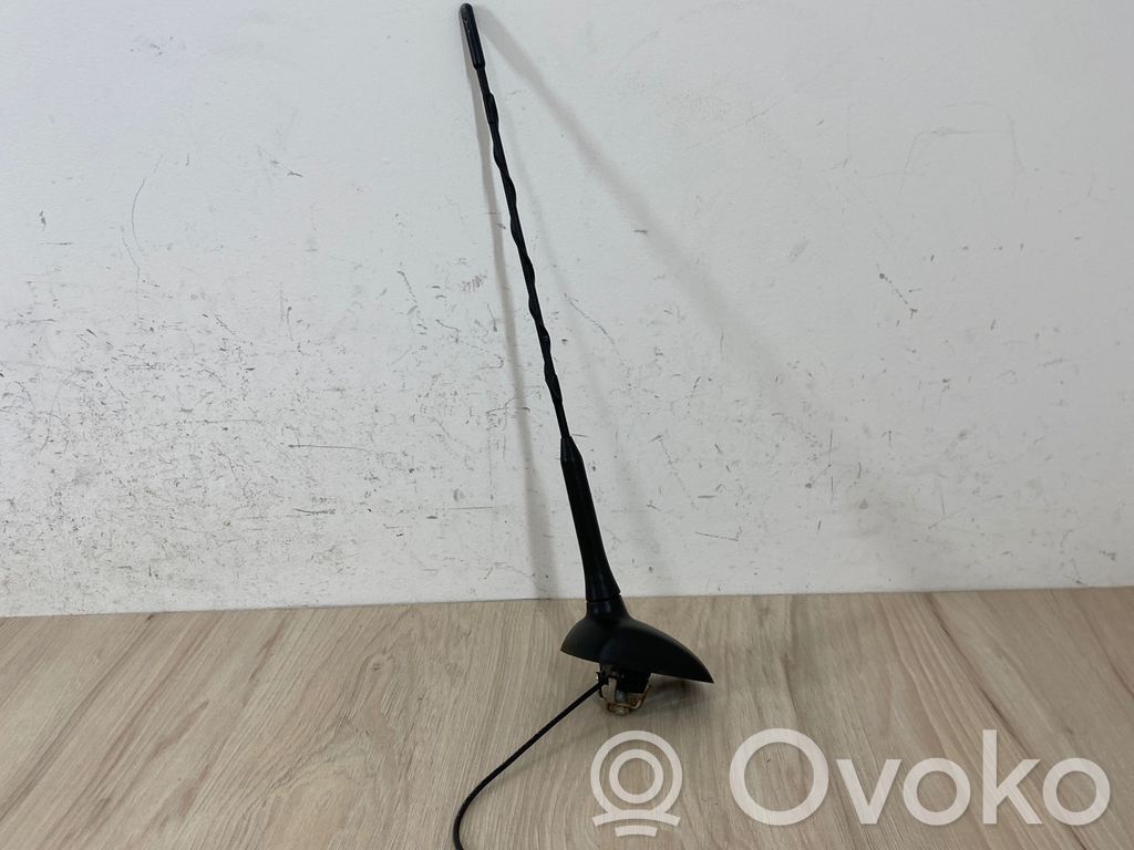 Opel Meriva B GPS-pystyantenni 
