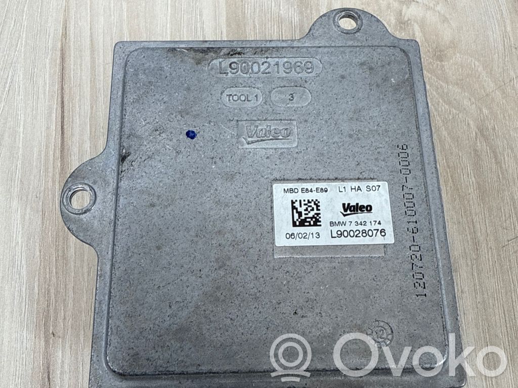 BMW X1 E84 Headlight ballast module Xenon 