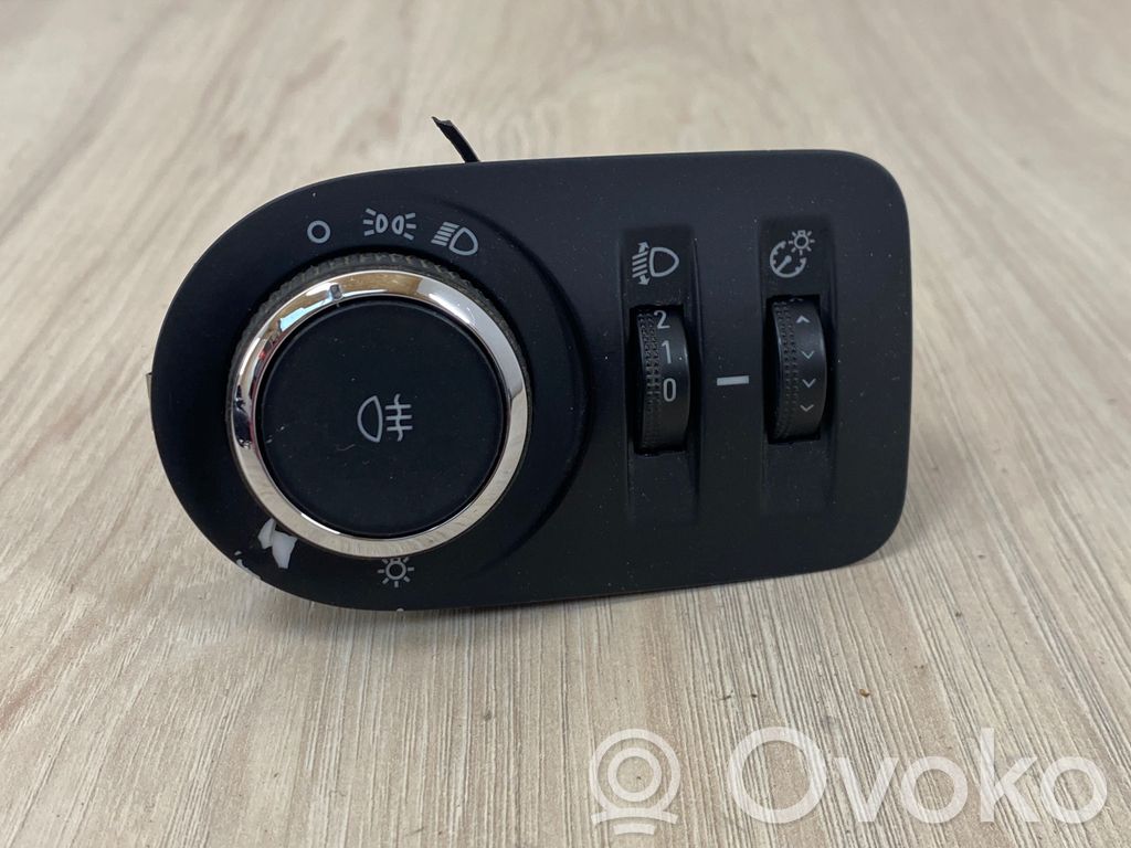 Opel Meriva B Light switch 