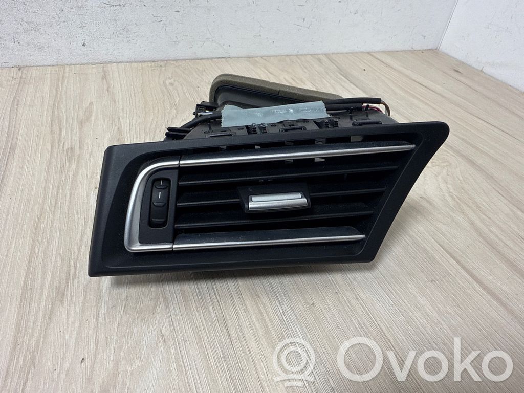 BMW 7 F01 F02 F03 F04 Boczna kratka nawiewu deski rozdzielczej 