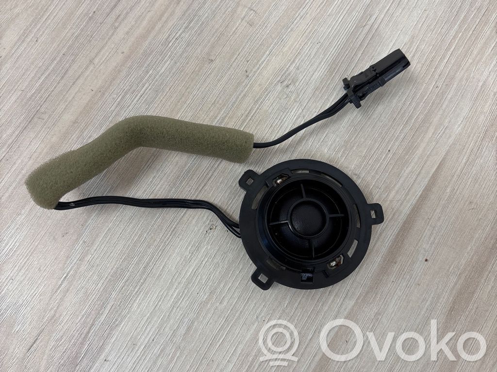 Volkswagen Golf VI Front door high frequency speaker 