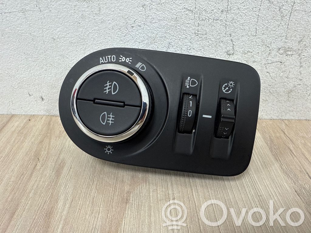 Opel Astra K Light switch 