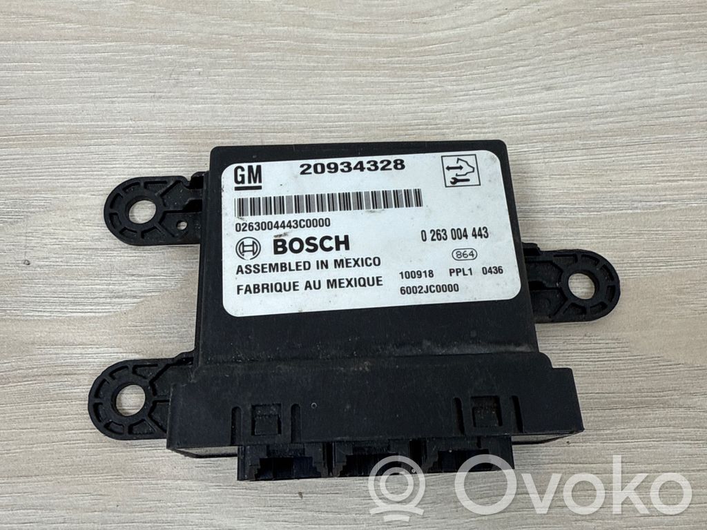 Opel Insignia A Door control unit/module 