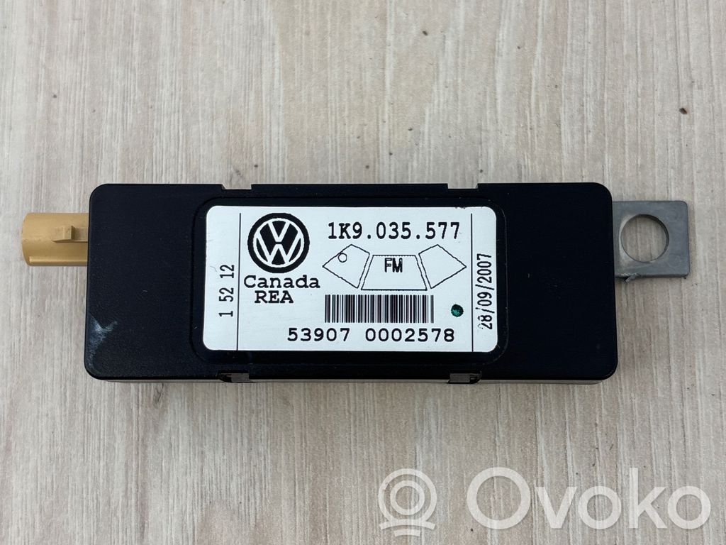 Volkswagen Golf V Antenos stiprintuvas 