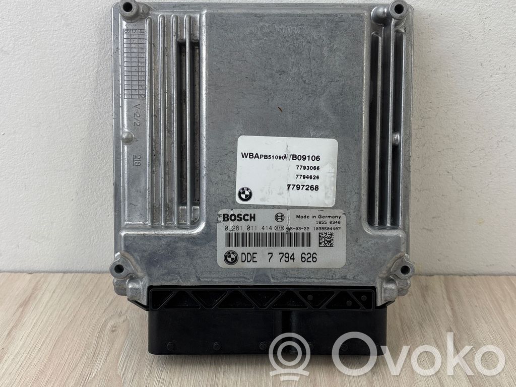 BMW X3 E83 Engine control unit/module 