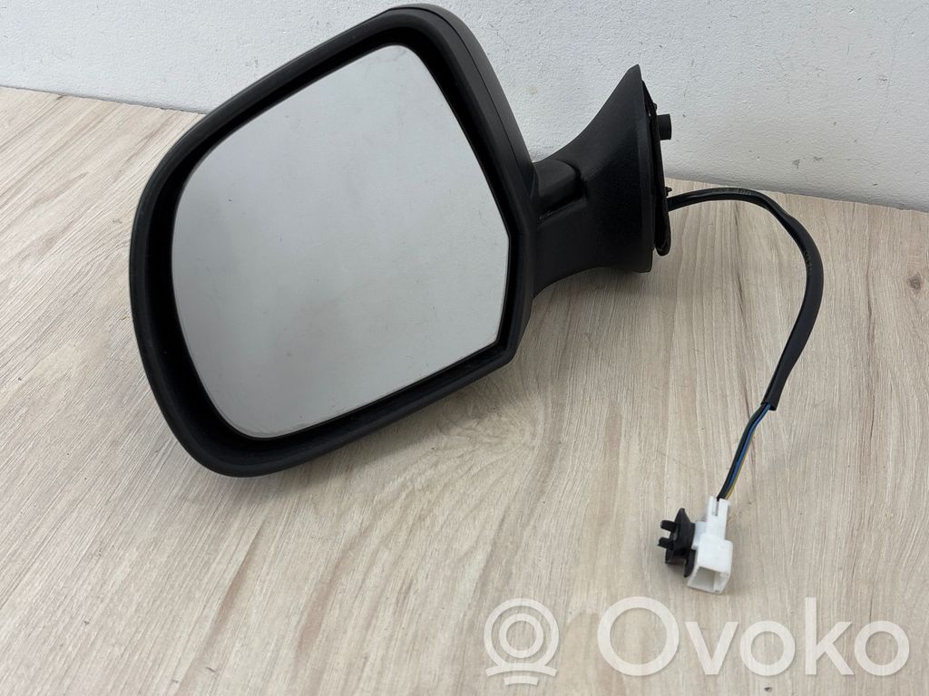 Dacia Duster Front door electric wing mirror 