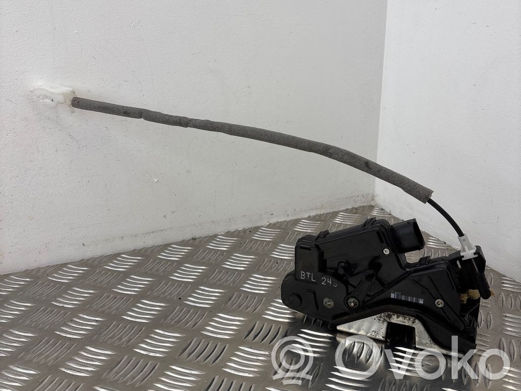 BMW 3 E46 Cerradura de puerta trasera 