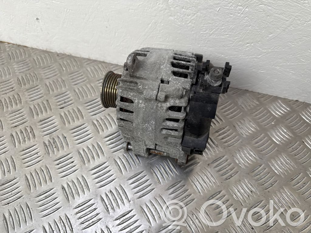 Opel Insignia B Ģenerators 