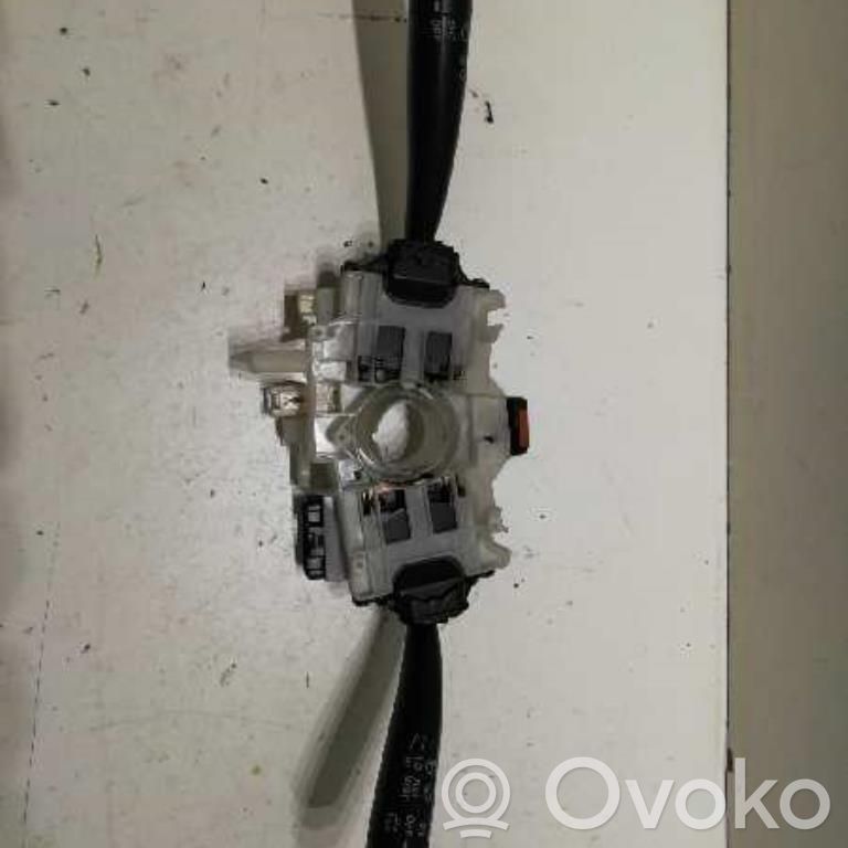 Subaru Impreza II Interruptor de luz 
