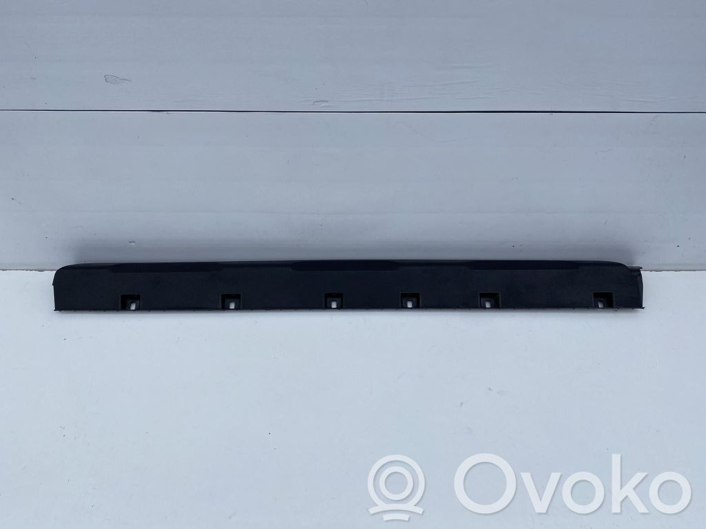 Dacia Duster II Priekšējais slieksnis (virsbūves detaļa) 