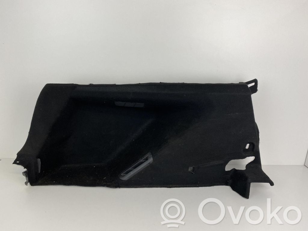 Toyota Corolla E210 E21 Boczek / Tapicerka / bagażnika 