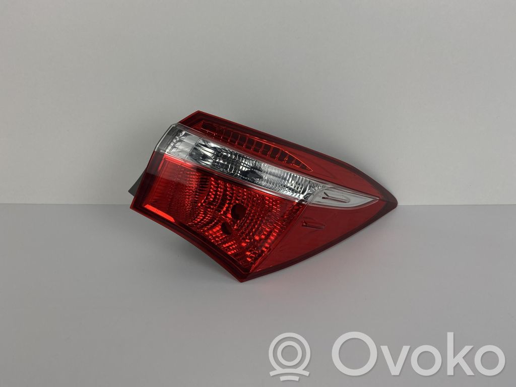 Toyota Corolla E160 E170 Rear/tail lights 