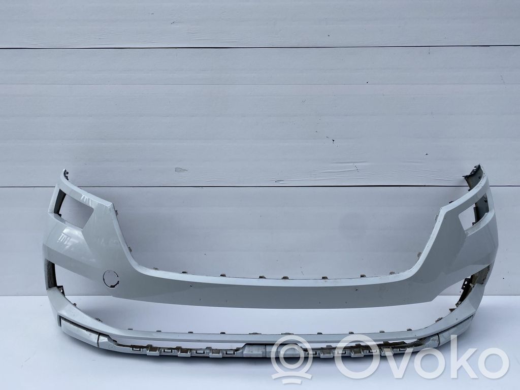 Skoda Kamiq Priekšējais bamperis 
