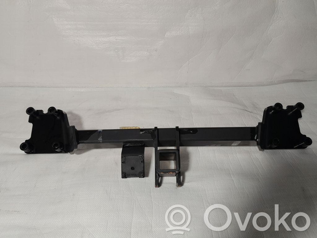 Audi Q8 Hak holowniczy / Komplet 