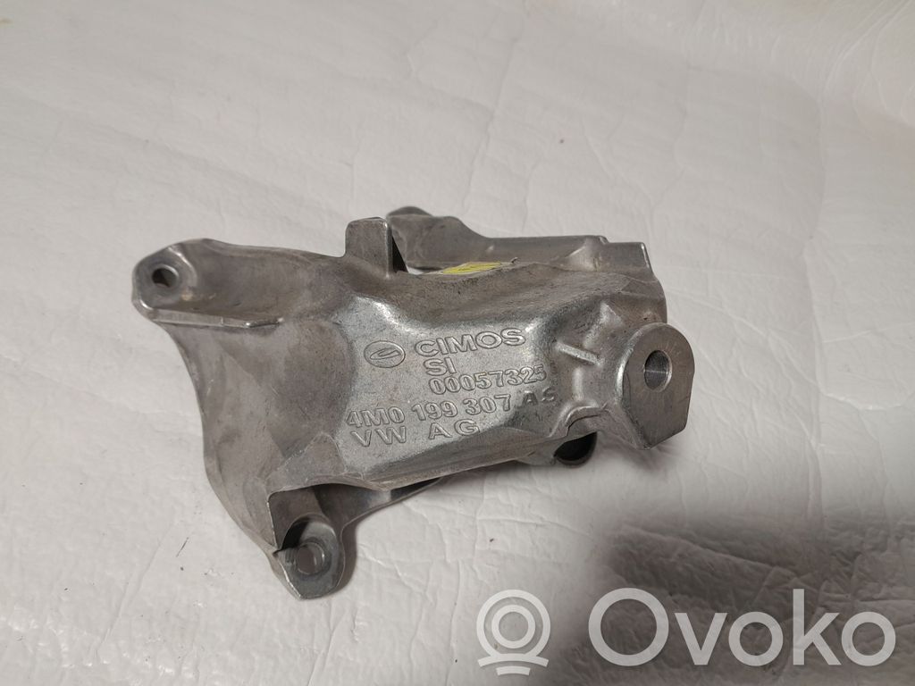 Audi A4 S4 B9 Łapa / Mocowanie silnika 