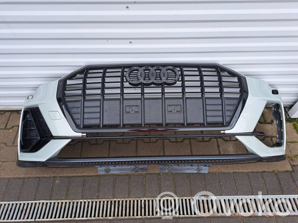 Audi Q3 F3 Bară față 
