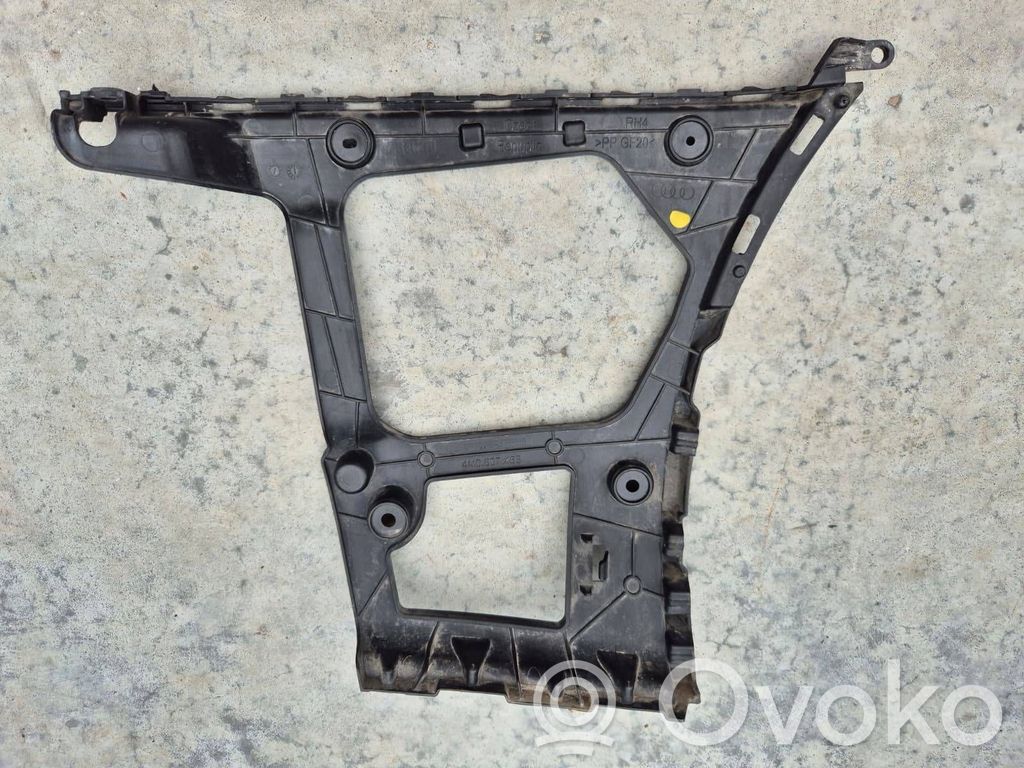 Audi Q7 4M Rear bumper mounting bracket 