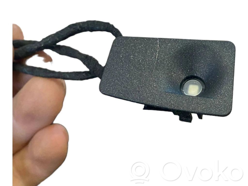 Uchwyt otwierania okna bagażnika   9187011