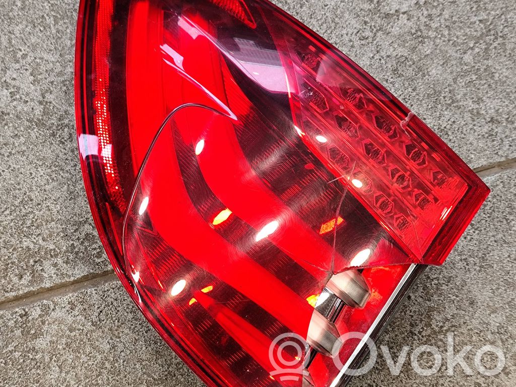 BMW 5 GT F07 Aizmugurējais lukturis virsbūvē 