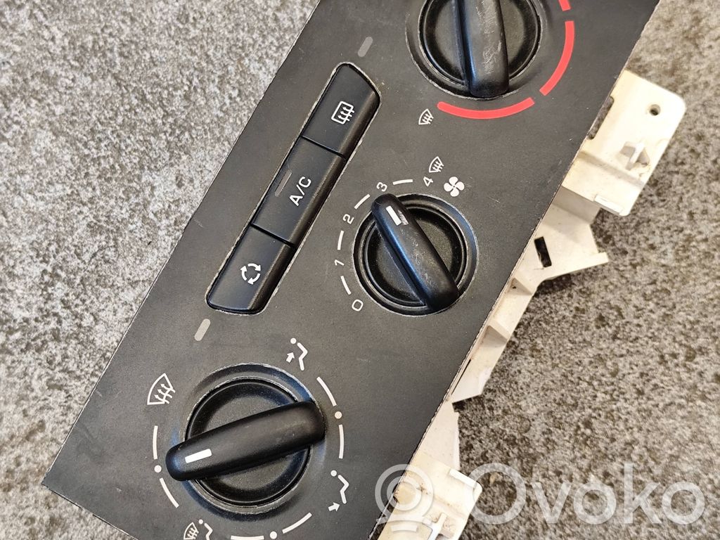 Citroen Berlingo Climate control unit 