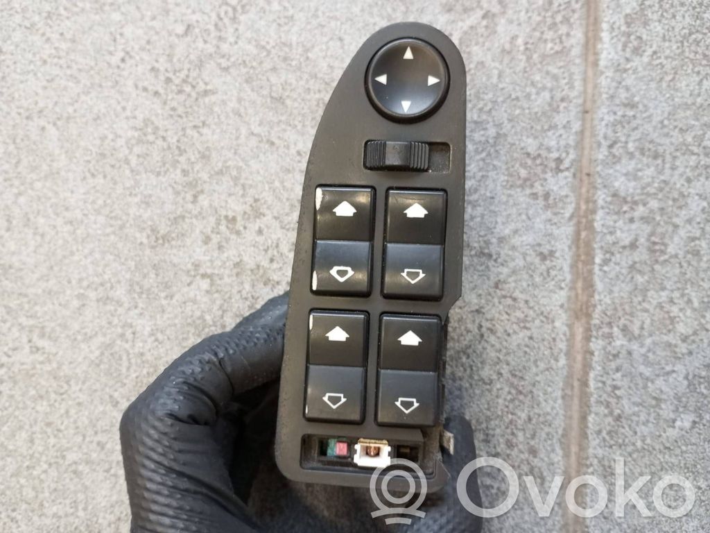 BMW 5 E39 Electric window control switch 