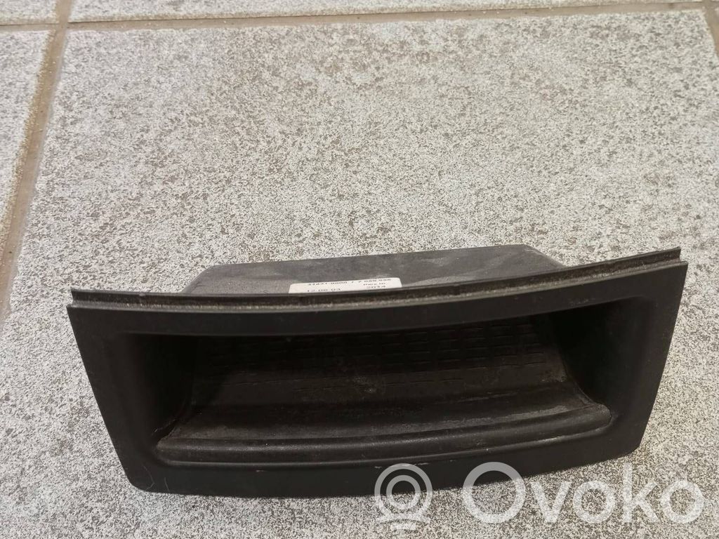 BMW 5 E60 E61 Stalčiukas 