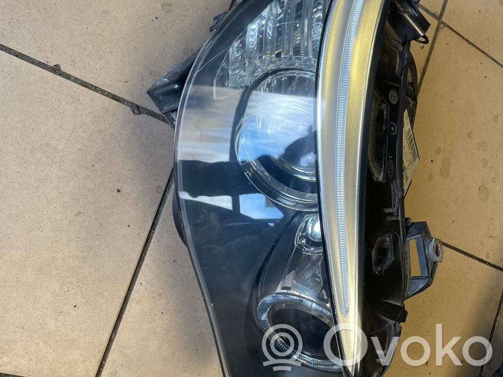 Headlight/headlamp   7177740