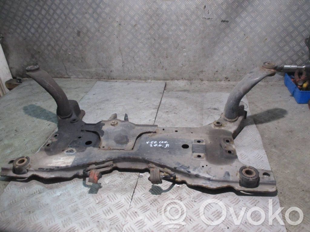 Front subframe   0692350,2068638,200409300252