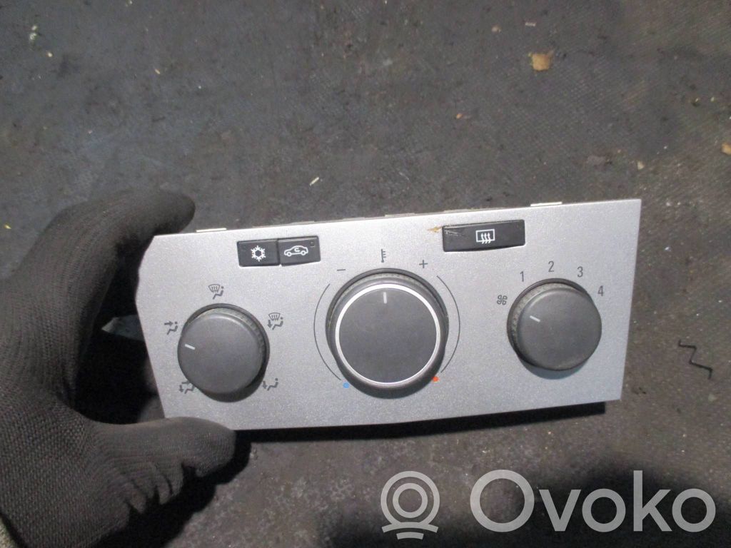 Opel Astra H Panel klimatyzacji 
