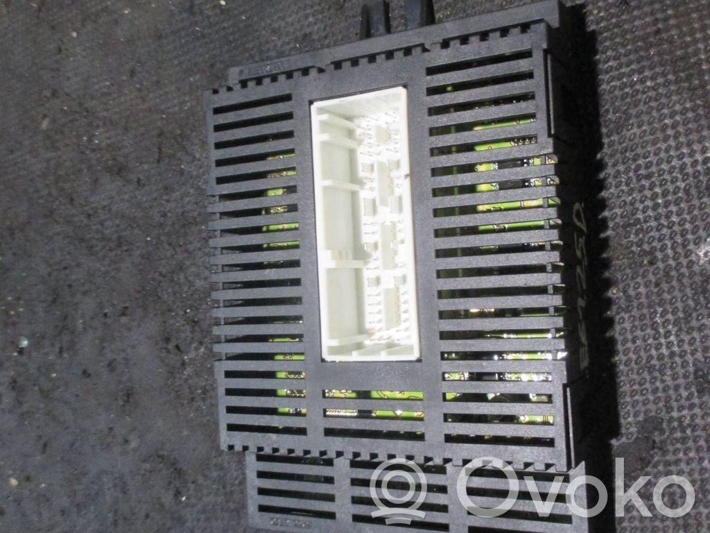Sterownik / Moduł świateł LCM   9137776,532318822,1314999